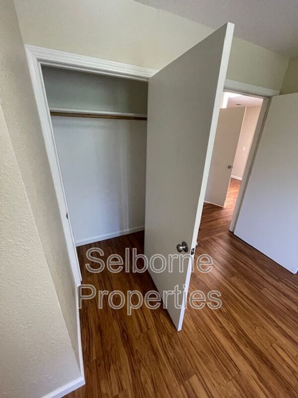 Building Photo - 524 41st St