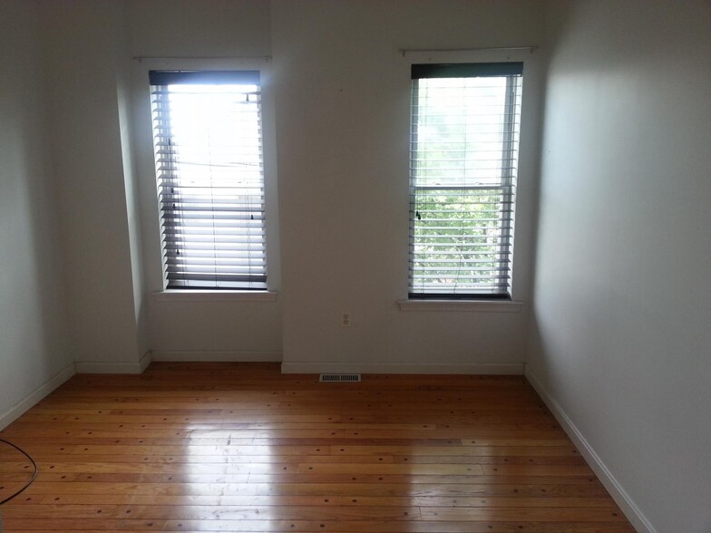 Building Photo - 1404 Woodall St