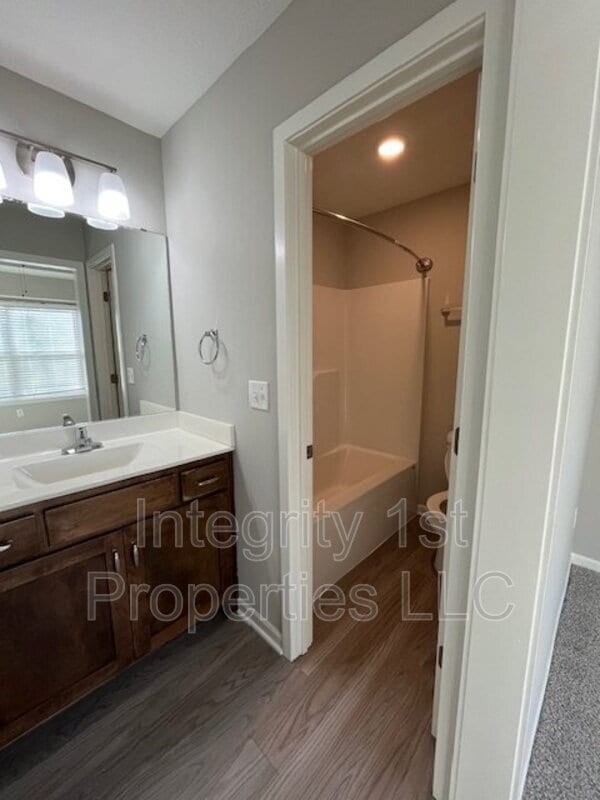 Building Photo - 6339 NE 44th St