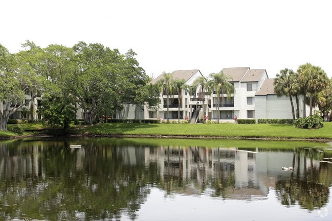 Building Photo - Legacy at Coconut Creek