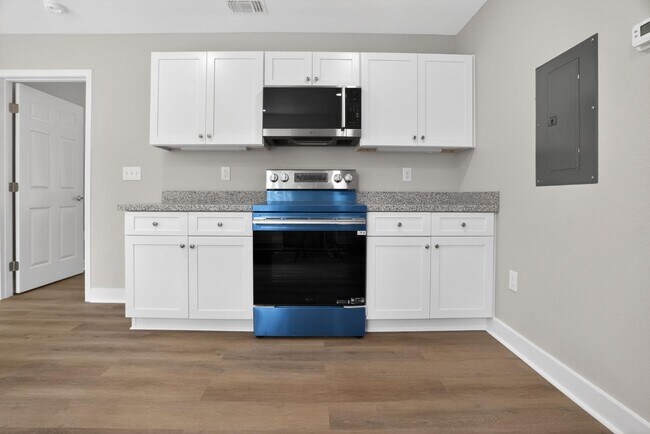 Building Photo - 7057 Smith St