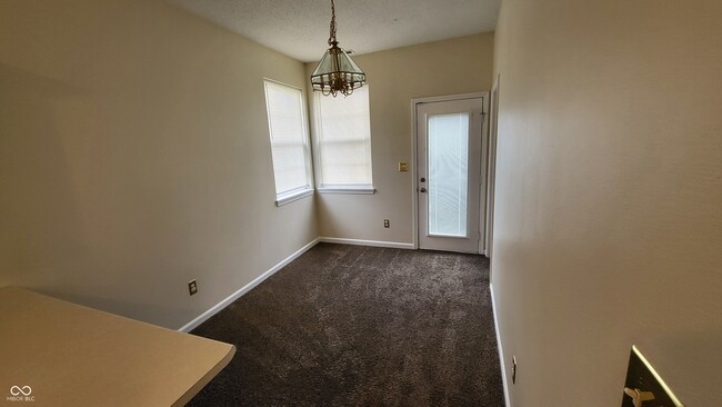 Building Photo - 6025 Prairie Meadow Dr