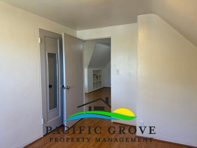 Building Photo - Delightful 3-Bedroom, 2 bath home in Pacif...