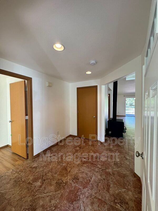 Building Photo - 29173 Blake Dr
