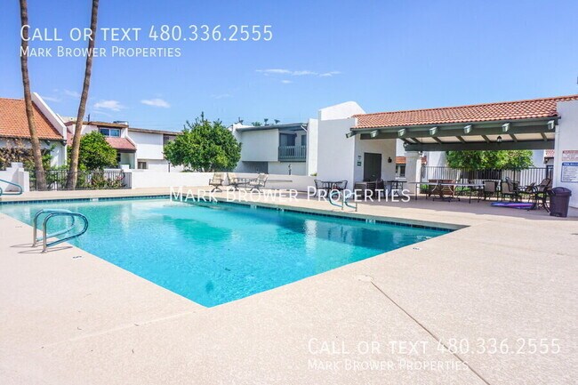 Building Photo - 3131 S Fairfield Dr