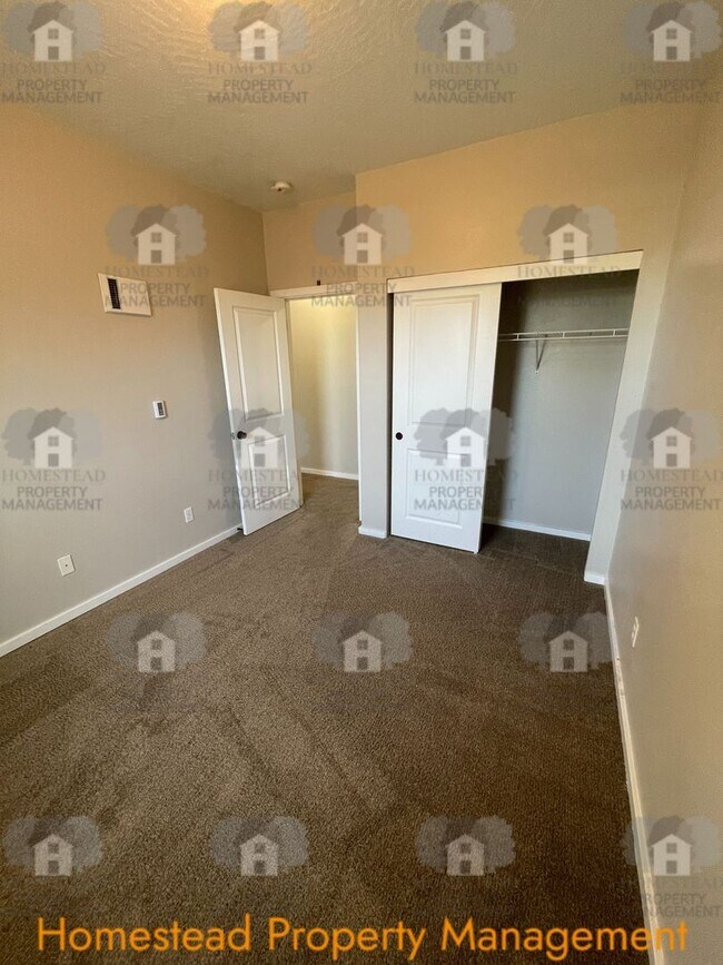 Building Photo - 168