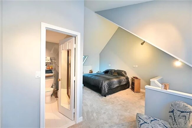 Third Floor/Bedroom - 95 Country Pl