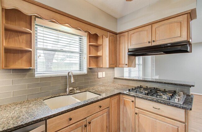 Building Photo - 5710 Verdome Ln