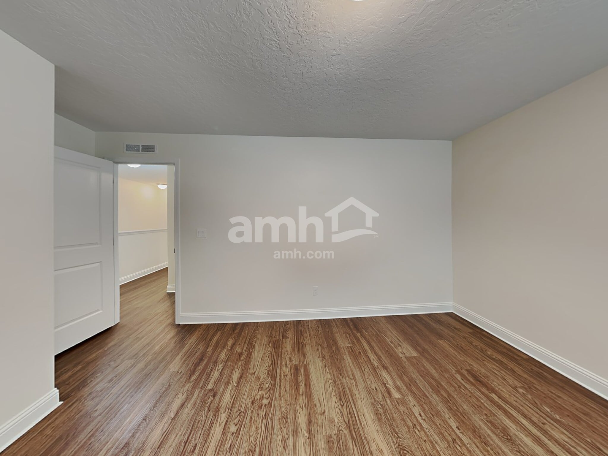 Building Photo - 57 S Lancaster Dr