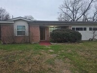 Building Photo - 1818 E Lovers Ln