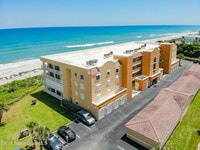 Building Photo - 1851 Jimmy Buffett Mem Hwy