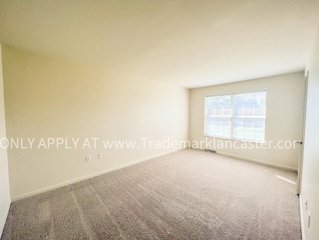 Building Photo - 62 Covington Ct