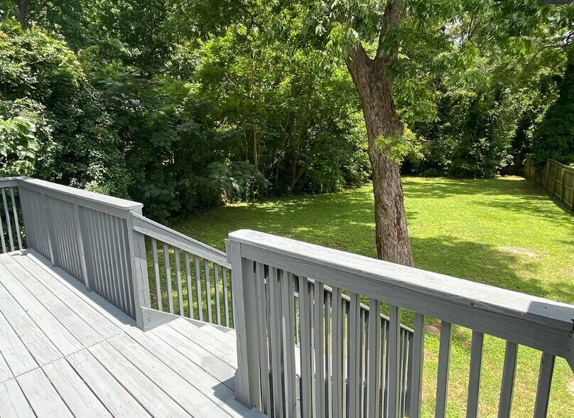 Building Photo - 3026 Church St