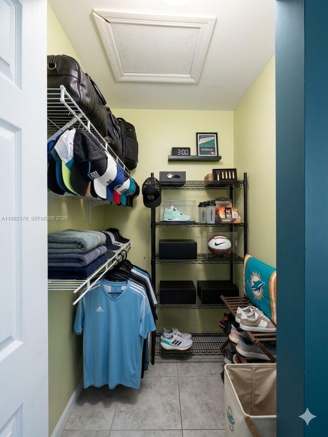 Building Photo - 5820 SW 113th Ct