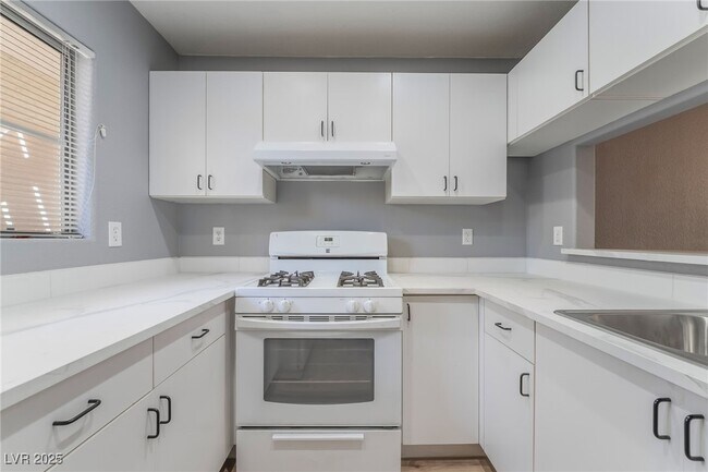 Building Photo - 5000 Red Rock St