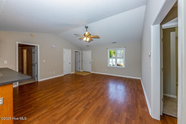 Building Photo - 139 Oakley Dr