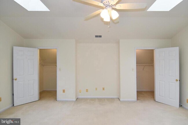 Building Photo - 47313 Grandview Pl