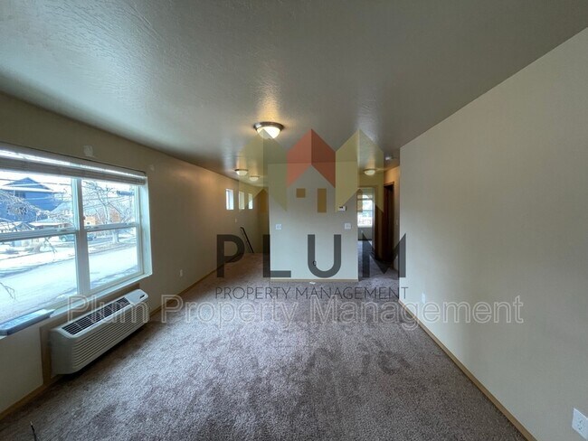 Building Photo - 1360 S Garfield St