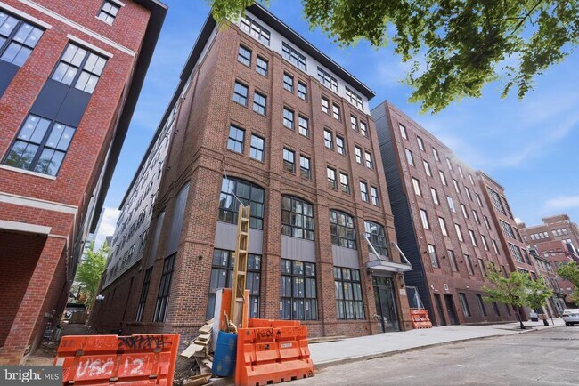 Building Photo - 209 New St