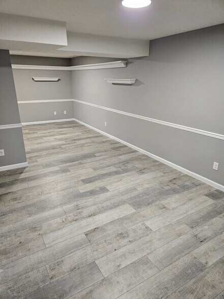 Building Photo - 19 Strawberry Cir