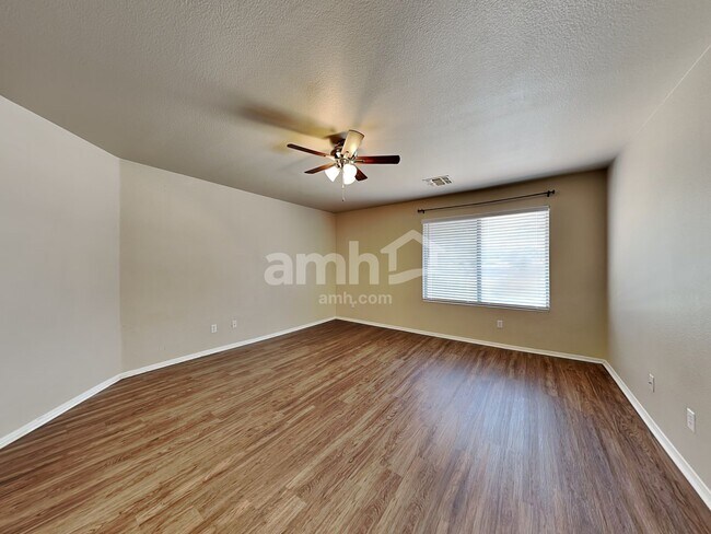 Building Photo - 10406 W Orange Blossom Ln