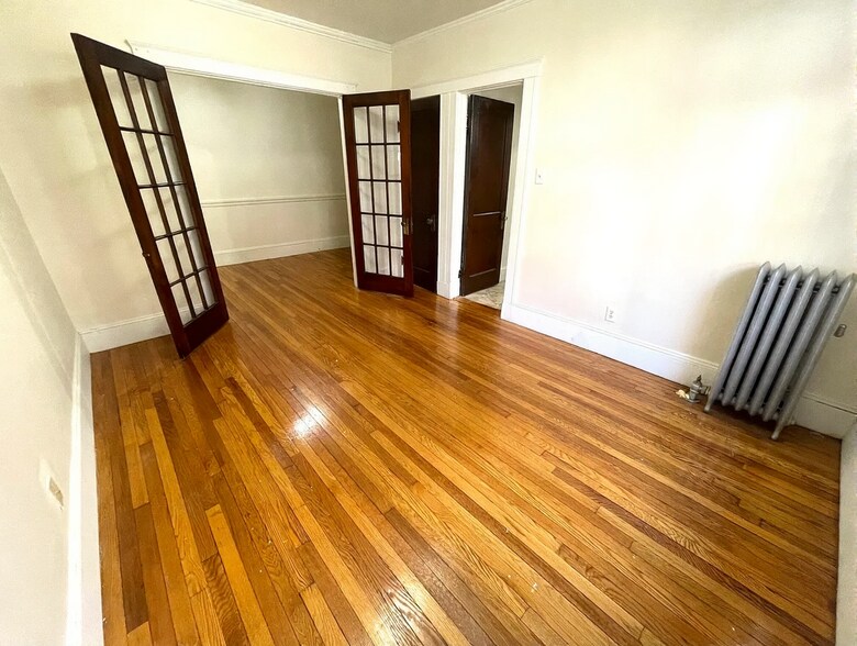 Building Photo - 145 Summer St