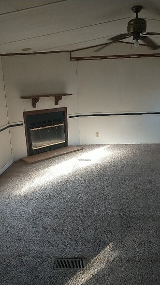 Building Photo - 24555 IL-127