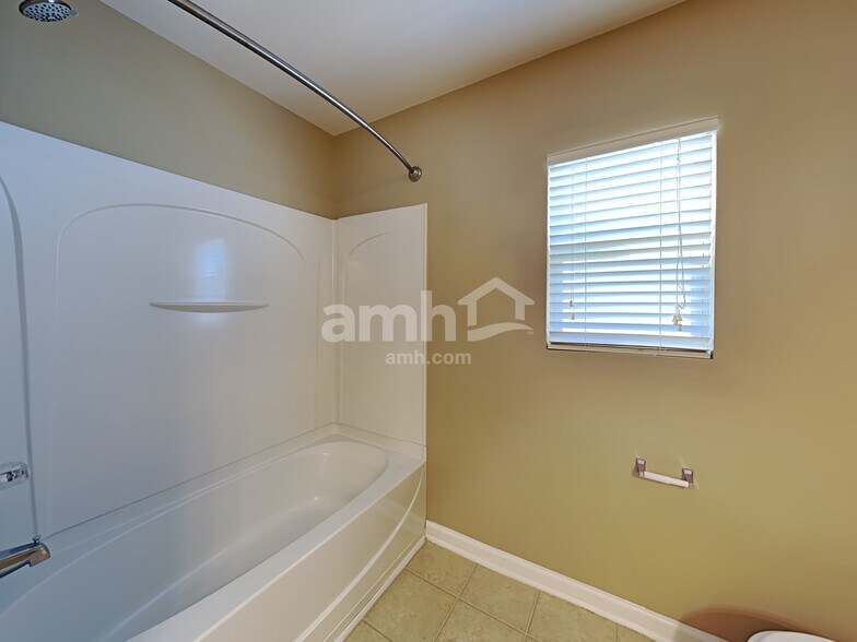 Building Photo - 148 Bellfare Dr