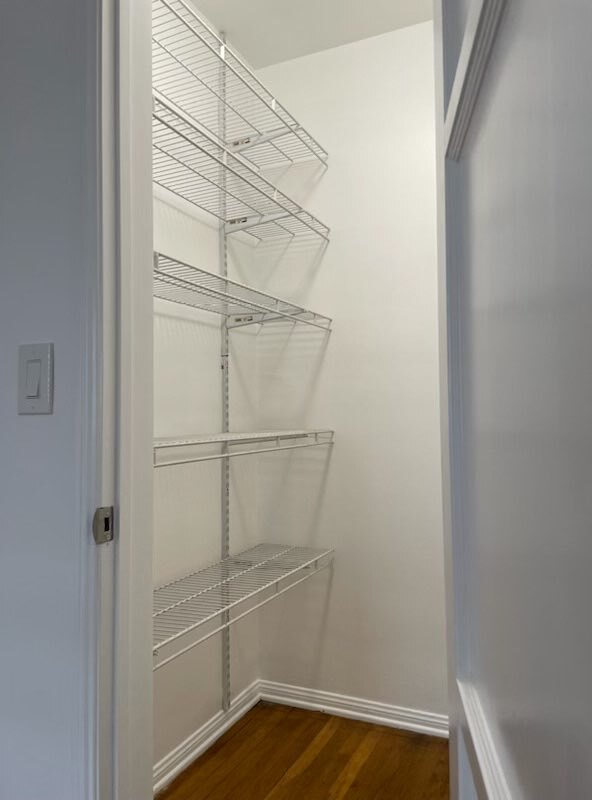 walk in closet - 3412 Pearl St
