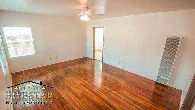 Building Photo - 209 Blomquist Dr