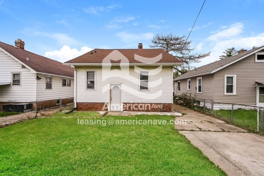 Building Photo - 306 E Virginia Ave