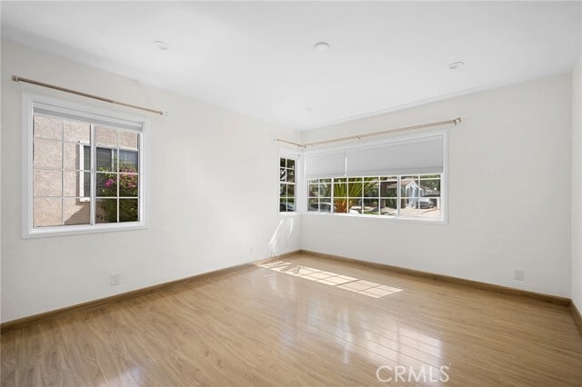Building Photo - 905 Graynold Ave