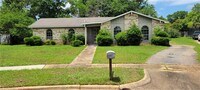 Building Photo - 6214 Palos Ct