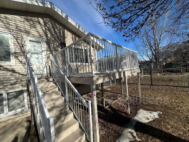 Building Photo - 1400 S 3rd St