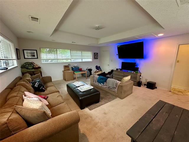 Building Photo - 7145 Crooked Oak Dr