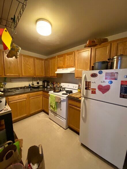 Primary Photo - 306 Tappan St