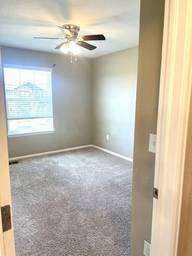 Building Photo - Home for rent in the Traditions neighborhood Aurora CO 80018
