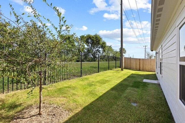 Building Photo - Brand New 3 Bed / 2 Bath Home Be the First...