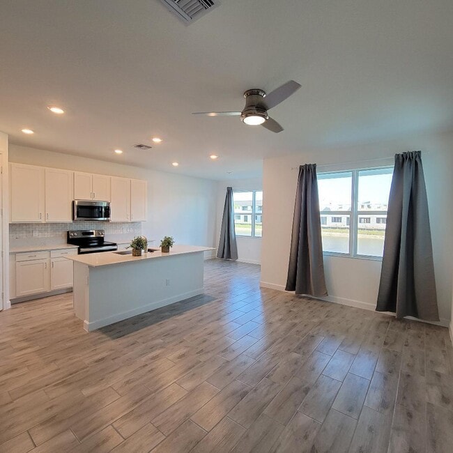 Building Photo - 8978 Zevon Ct