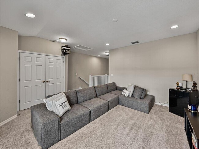 Building Photo - 29934 Southwell Ln