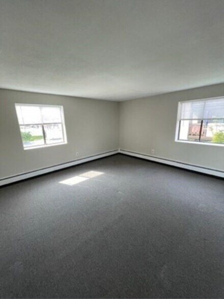 Building Photo - 40 Assunta Rd