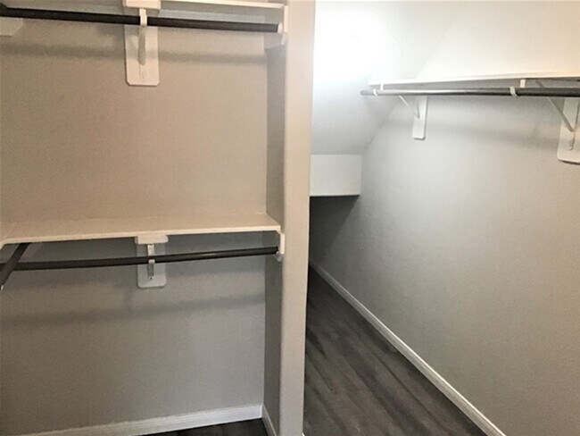 Building Photo - 13214 Ambrosa Dr