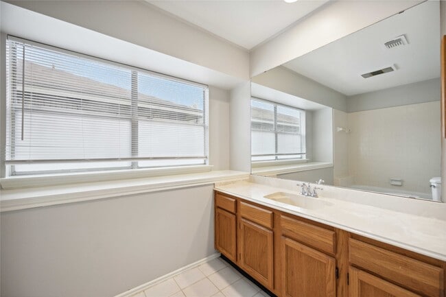 Building Photo - 20323 Pinefield Ln