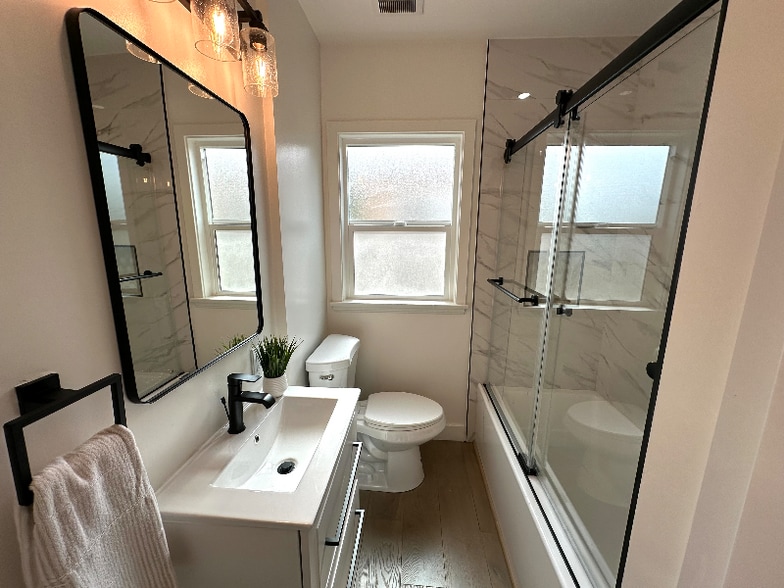 Building Photo - 16913 Covello St