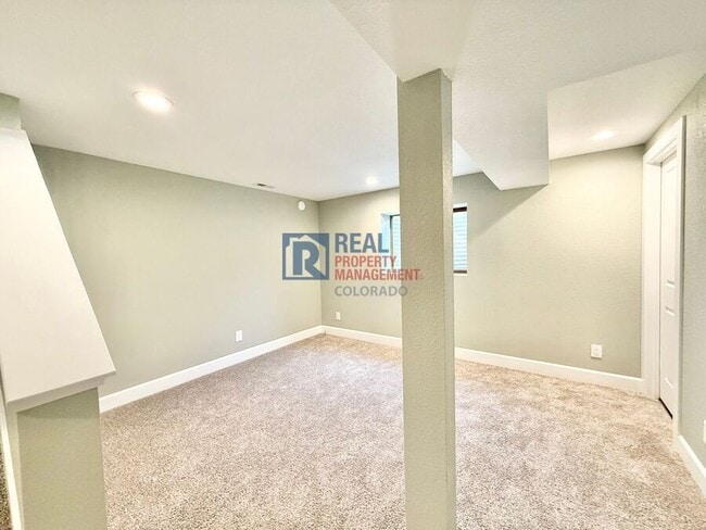 Building Photo - 3805 Smoke Tree Dr