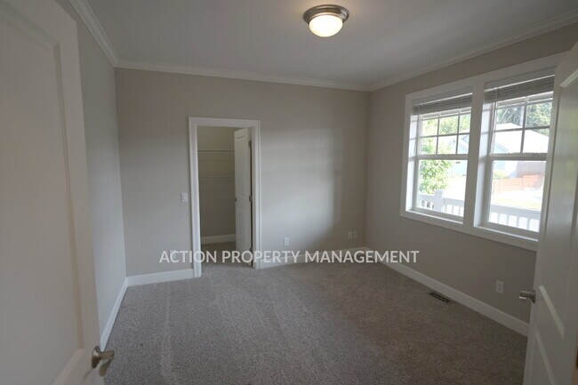 Building Photo - Beautiful 3 bed 2 bath home in Sequim