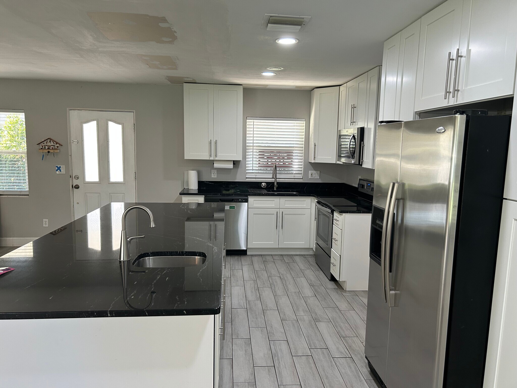 Newly remodeled state of the art kitchen - 108 Frances Dr