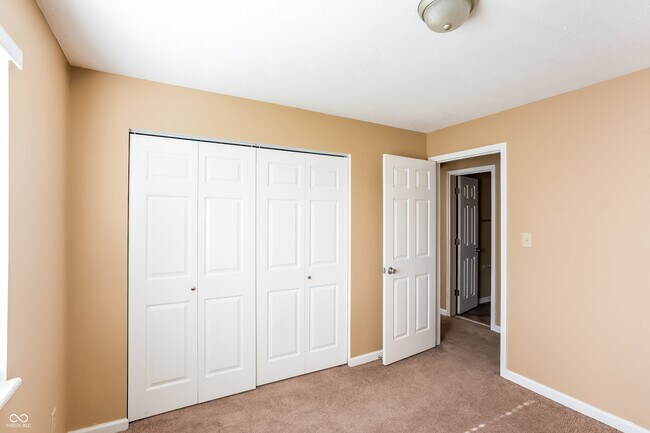 Building Photo - 5934 Parterra Dr