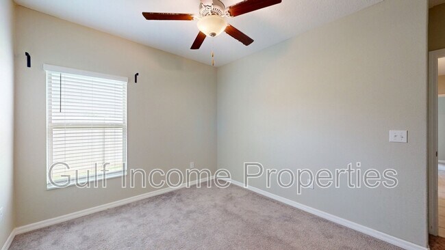 Building Photo - 5412 Olano St