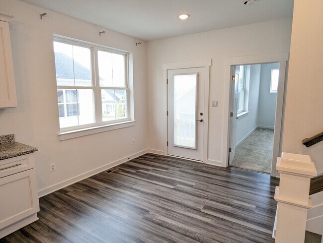 Building Photo - 1207 Marsalis Pl